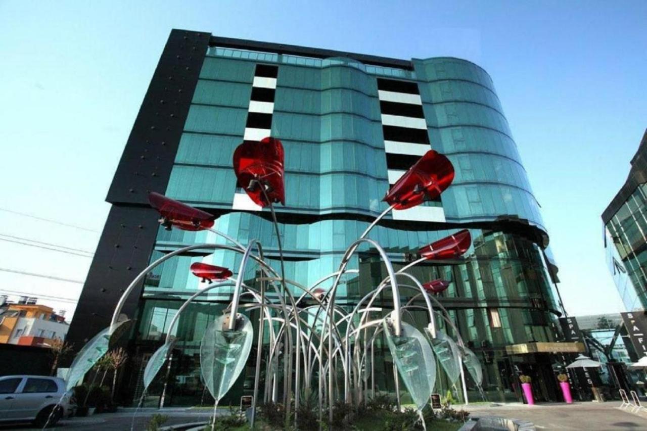 Hotel Emirates Sófia Exterior foto